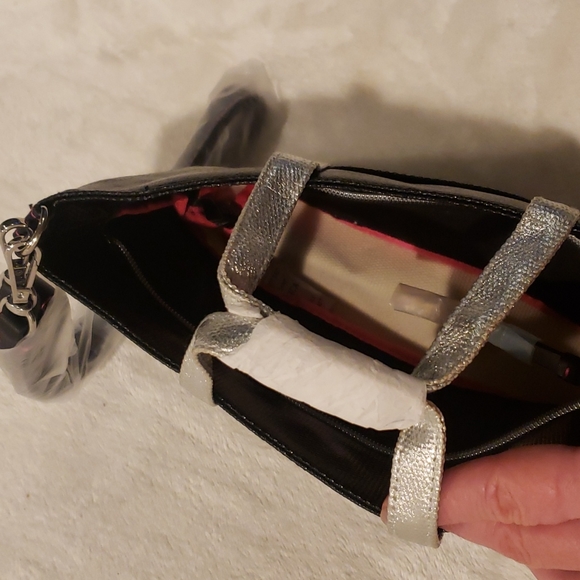 NWOT Victoria Secret Tote set - Picture 11 of 16